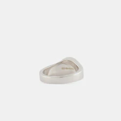 Silver Round Mother Of Pearl Ring -SERGE DENIMES Shop Silver Round Stone Ring Product Shot 3 Grey 3715d8a2 4df2 4bf0 8253 deef05c6ad5f
