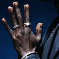 Silver Shield Ring -SERGE DENIMES Shop Silver Shield Ring Silver Pergola Ring2 ed59dd4f 6cec 4bba 87da 3e5b464a74a0